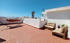 Cozy Central Studio With Terrace
